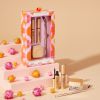 Amazon_ALL_HolidaySet_LashBrowLegends_Standing_Steps_BeigeBG_f245_thumbnail